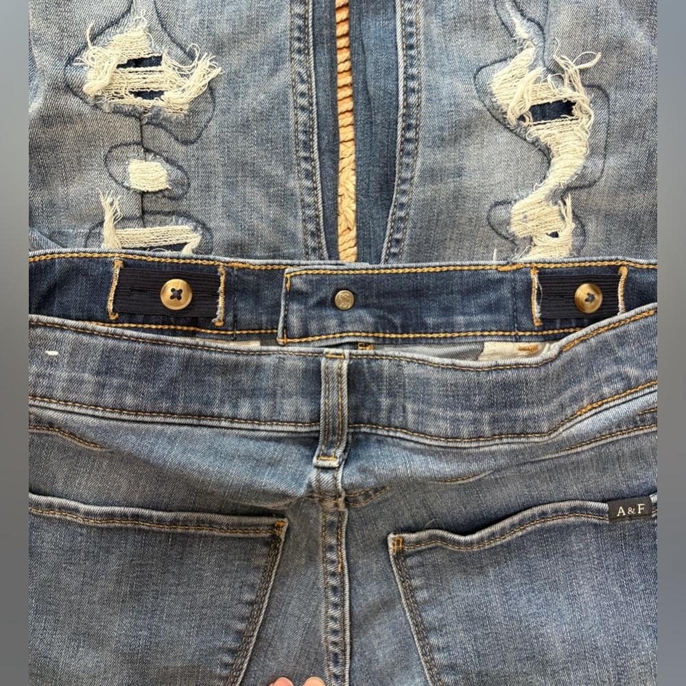 Abercrombie Kids High-Rise Distressed Jean Legging 15/16 - Picture 4 of 5